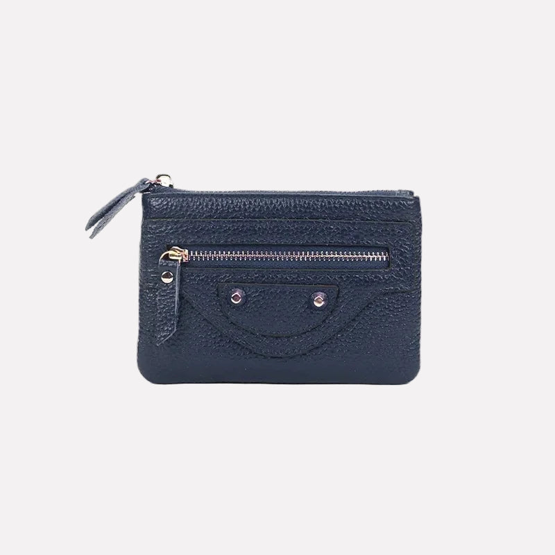 Nora Cardholder
